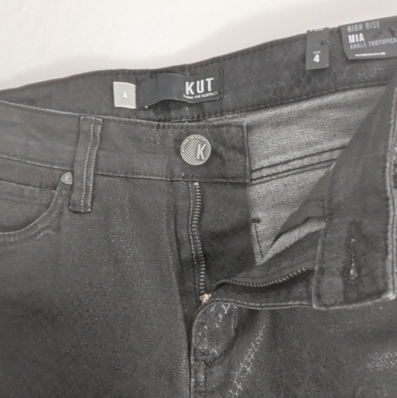 NWT Kut from the Kloth Black Mia Ankle Toothpick Skinny Reptile Jeans Size 4 - Picture 9 of 13